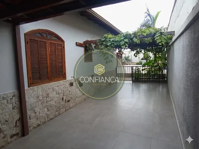 Casa 3 quartos e 2 banheiros, para alugar, no bairro Residencial Solarium em Lagoa Santa