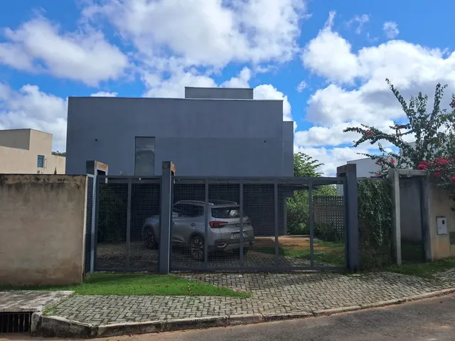 Casa 3 quartos e 3 banheiros, à venda ou para alugar, no bairro Setor Habitacional Jardim Botânico em Brasília