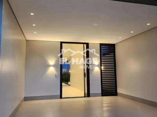 Casa com 250m² 3 quartos e 3 banheiros, à venda, no bairro Tijucal em Cuiabá