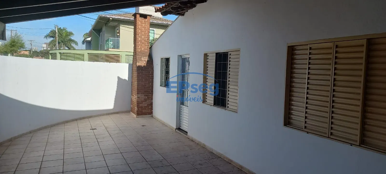 Casa, 1 quarto, 105 m² - Foto 1