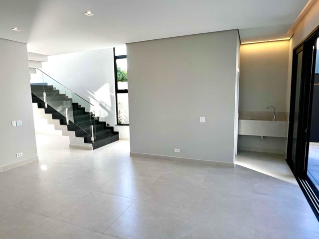 Foto do Casa - Sobrado à venda no Cond. TAUÁ - TANGARÁ - 3 suítes (1 máster) piscina, salas integradas ao espaco gourmet, Parque Tauá Londrina, PR | EVIDÊNCIA Imóveis