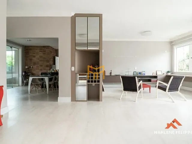 Casa com 1200m² 3 quartos e 4 banheiros, para alugar, no bairro Mangueirão em Belém