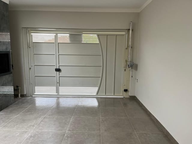 Casa com 180m² 3 quartos e 2 banheiros, à venda, no bairro Novo Jardim Stabile em Birigui