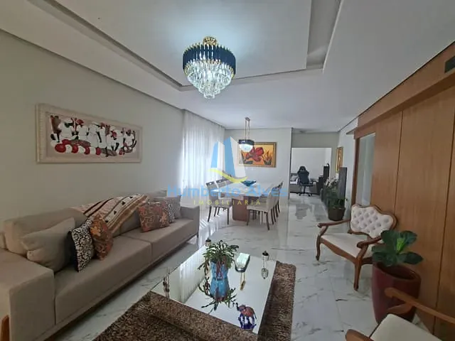 Casa 3 quartos e 1 banheiro, à venda, no bairro Universidade em Vitória da Conquista