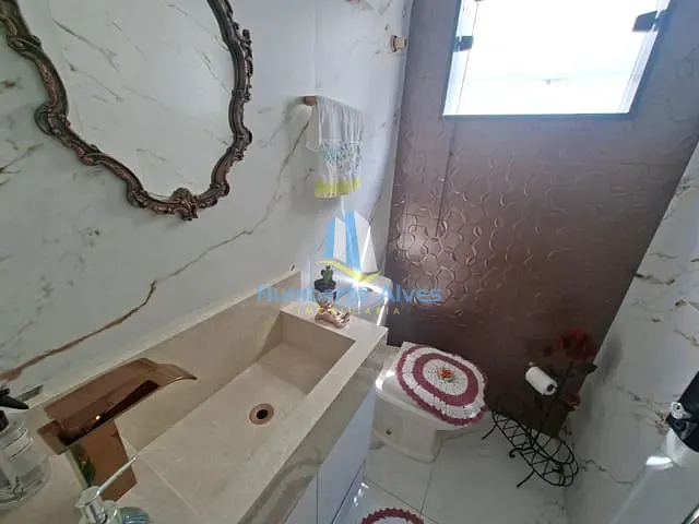 Casa 3 quartos e 1 banheiro, à venda, no bairro Universidade em Vitória da Conquista