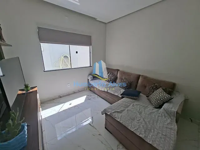 Casa 3 quartos e 1 banheiro, à venda, no bairro Universidade em Vitória da Conquista