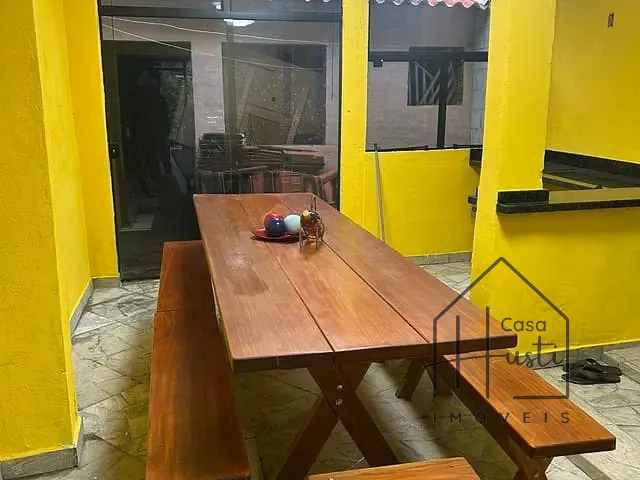 Casa com 231m² 3 quartos e 2 banheiros, à venda, no bairro Jardim Santa Rosa em Caraguatatuba