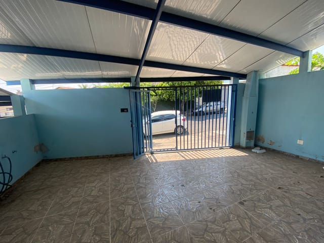 Casa com 275m² 3 quartos e 2 banheiros, à venda, no bairro Parque Valença I em Campinas