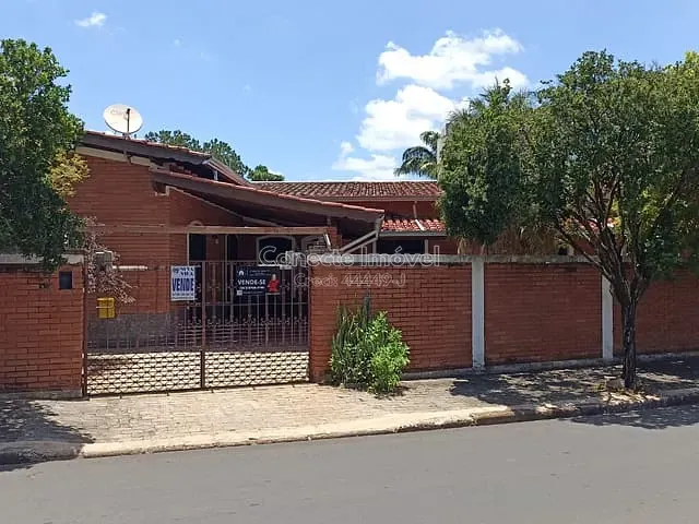 Casa com 313m² 3 quartos e 3 banheiros, à venda, no bairro Mário Dal'Bo em Jaguariúna