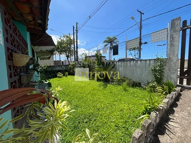 Casa com 544m² 7 quartos e 3 banheiros, à venda, no bairro Massaguaçu em Caraguatatuba