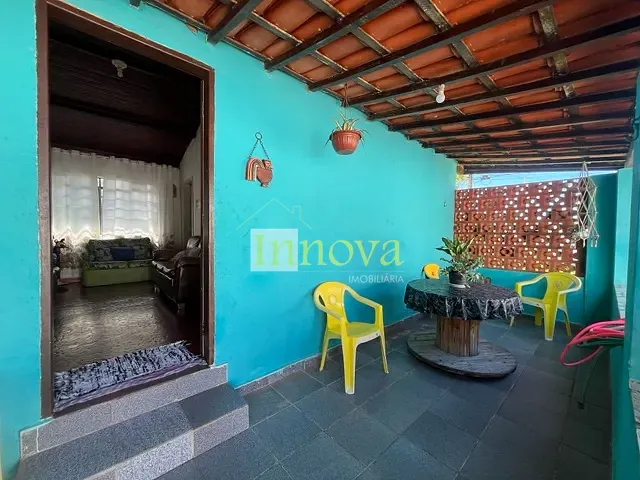 Casa com 544m² 7 quartos e 3 banheiros, à venda, no bairro Massaguaçu em Caraguatatuba
