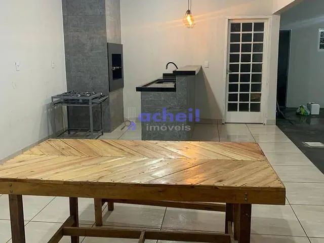 Casa 1 quarto e 2 banheiros, à venda, no bairro Jardim Santa Clara I em Rondonópolis