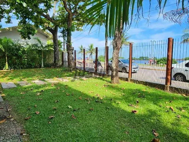 Casa com 1150m² 3 quartos e 2 banheiros, à venda, no bairro Centro em Itanhaém