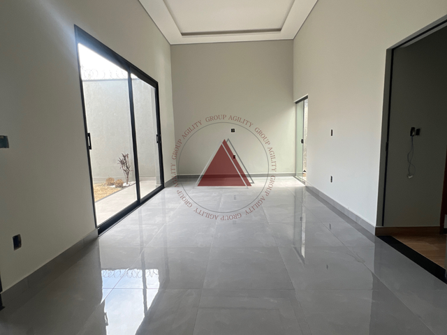 Casa com 200m² 3 quartos e 2 banheiros, à venda, no bairro Jardim Zelinda em Franca