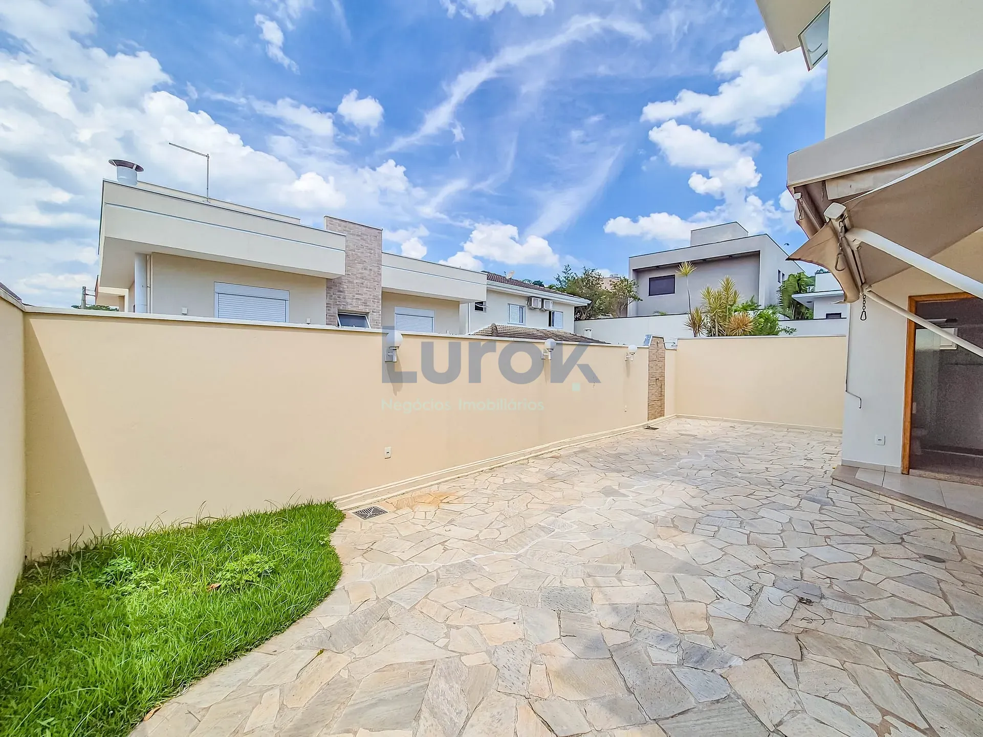 Casa, 3 quartos, 253 m² - Foto 32
