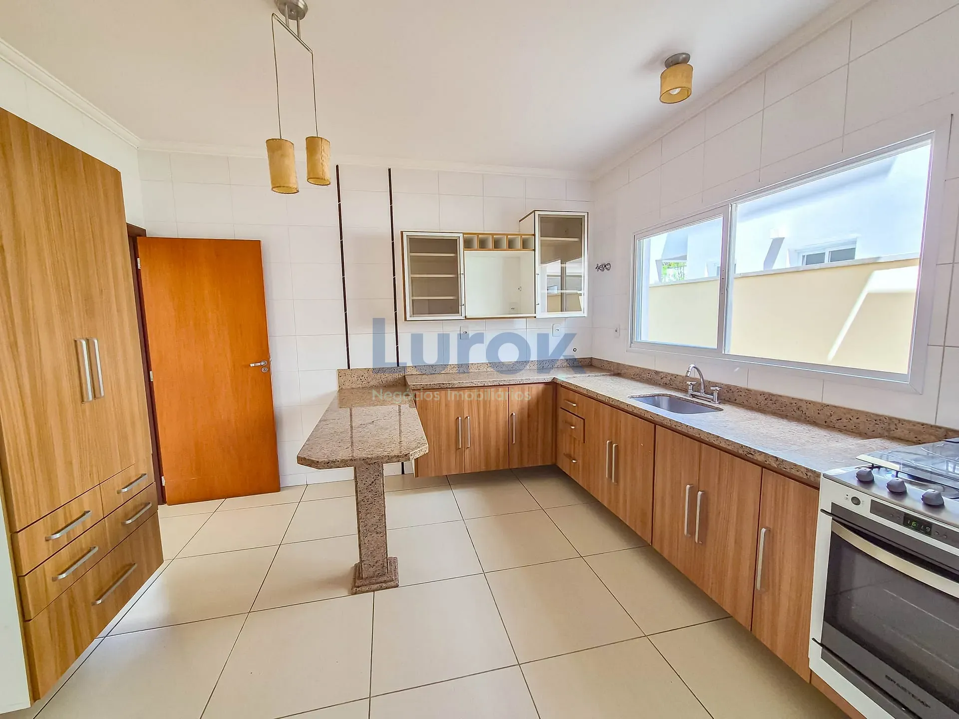 Casa, 3 quartos, 253 m² - Foto 8