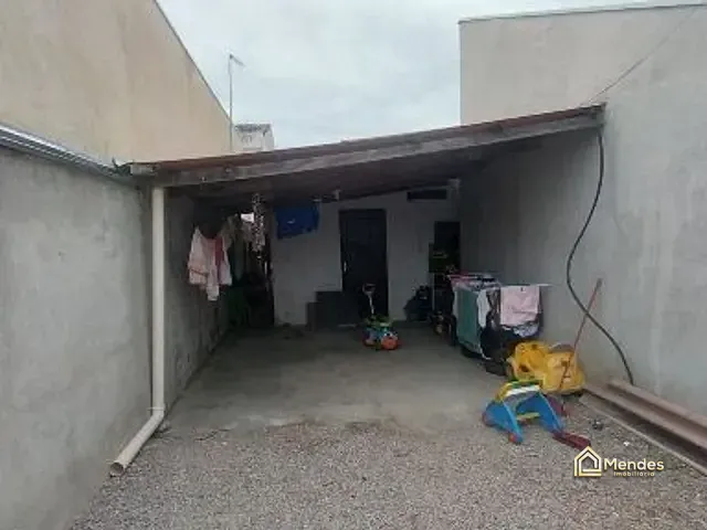 Casa com 160m² 2 quartos e 2 banheiros, à venda, no bairro Sítio Cercado em Curitiba