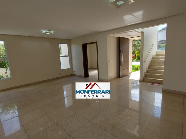 Casa com 495m² 4 quartos e 6 banheiros, à venda, no bairro Jardins Viena em Aparecida de Goiânia