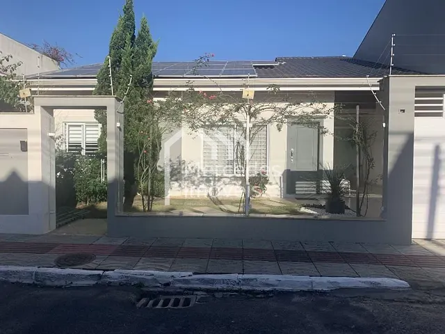 Casa com 312m² 4 quartos e 3 banheiros, à venda, no bairro Fazenda em Itajaí