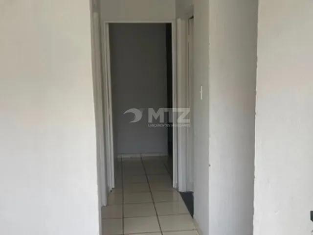 Casa com 200m² 2 quartos e 1 banheiro, à venda, no bairro Bosque II em Botucatu