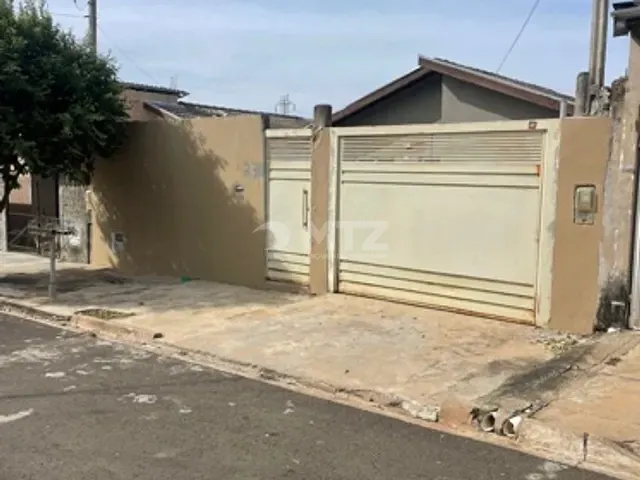 Casa com 200m² 2 quartos e 1 banheiro, à venda, no bairro Bosque II em Botucatu