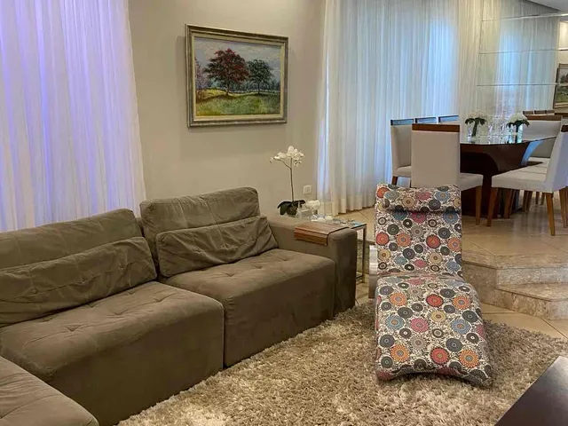 Casa com 568m² 4 quartos e 5 banheiros, à venda, no bairro Jardim Itatiaia 1 em Londrina