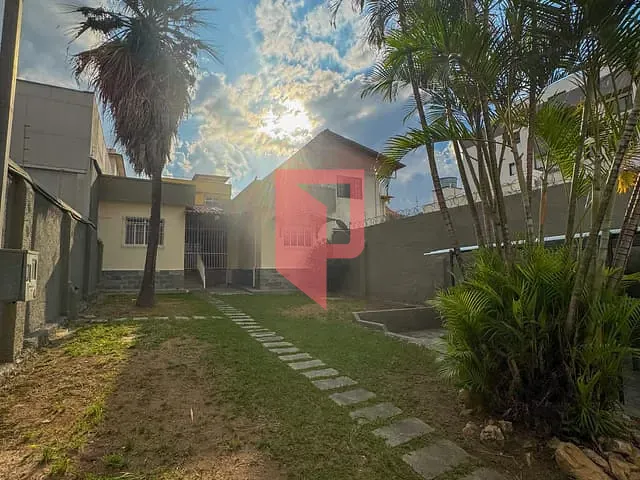 Casa 3 quartos e 2 banheiros, para alugar, no bairro Caiçaras em Belo Horizonte