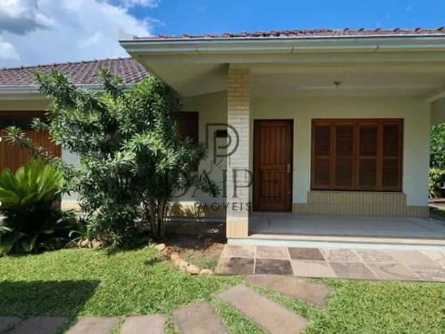 Casa com 165m² 2 quartos e 3 banheiros, à venda, no bairro Centro em Campo Bom