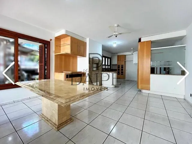 Casa com 165m² 2 quartos e 3 banheiros, à venda, no bairro Centro em Campo Bom