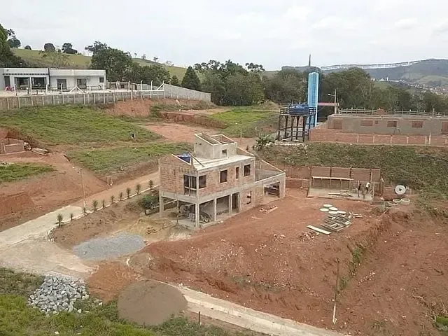 Casa com 243m² 3 quartos e 3 banheiros, à venda, no bairro Zona Rural em Bandeira do Sul