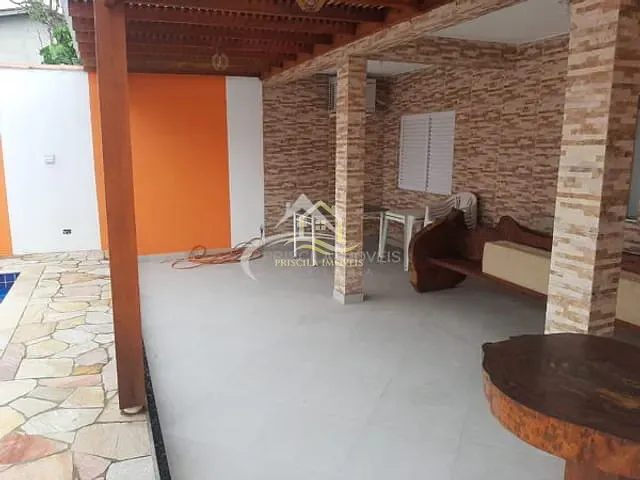 Casa com 400m², à venda, no bairro Boracéia em Bertioga