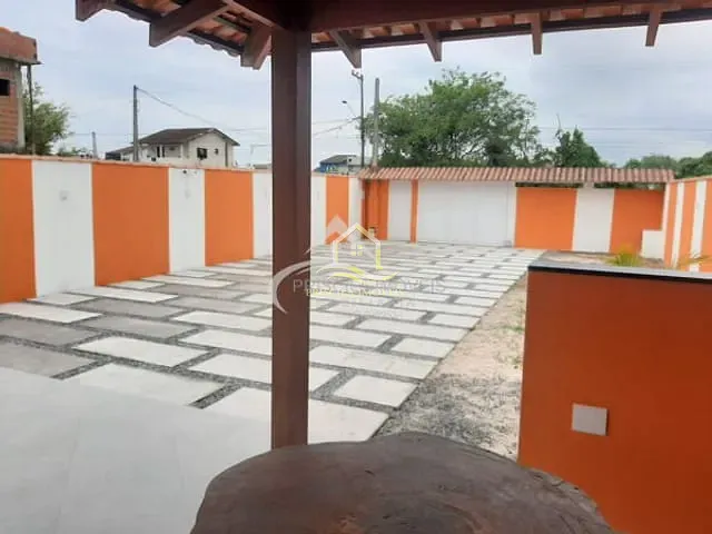 Casa com 400m², à venda, no bairro Boracéia em Bertioga