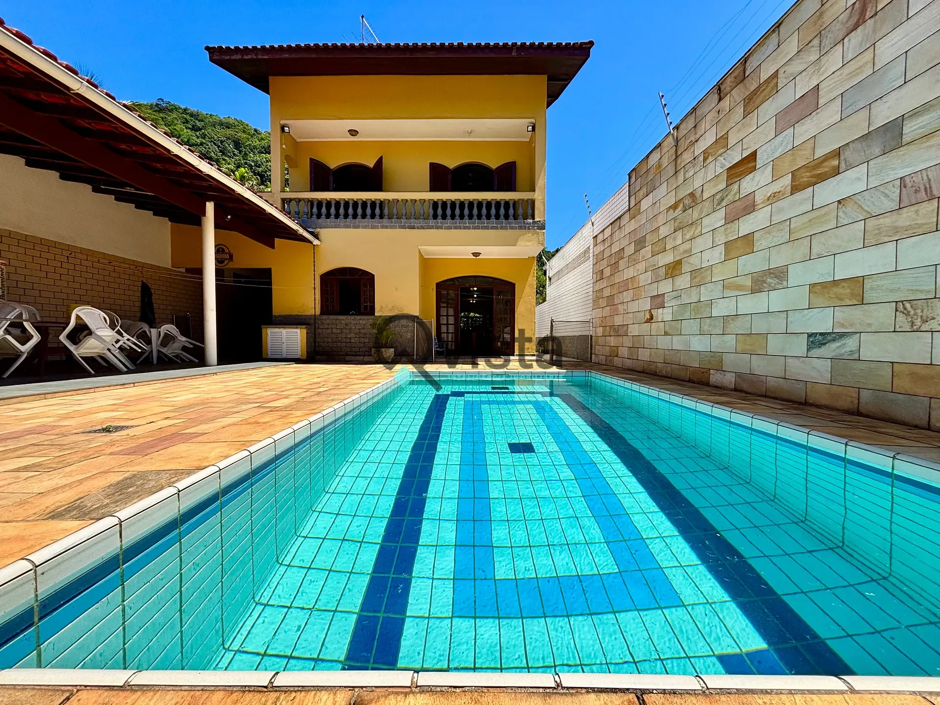 Casa, 4 quartos, 359 m² - Foto 1