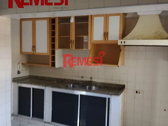 Casa com 600m² 3 quartos e 2 banheiros, à venda, no bairro Parque Residencial Esplanada em Boituva