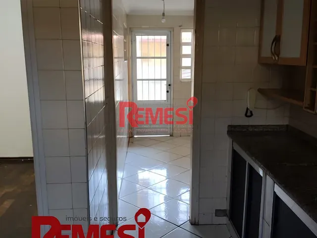 Casa com 600m² 3 quartos e 2 banheiros, à venda, no bairro Parque Residencial Esplanada em Boituva