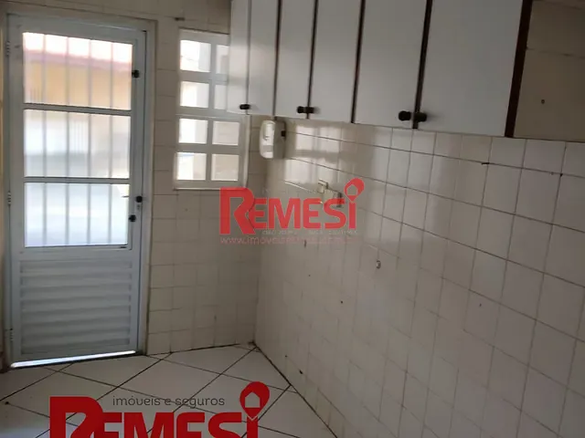 Casa com 600m² 3 quartos e 2 banheiros, à venda, no bairro Parque Residencial Esplanada em Boituva