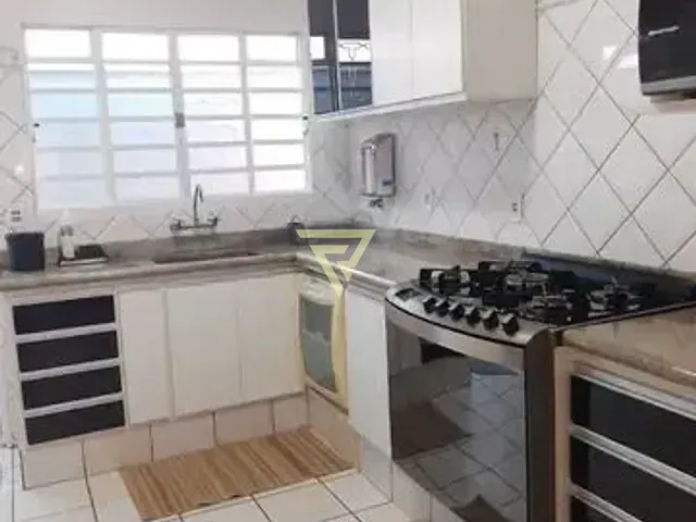 Casa com 250m² 3 quartos e 2 banheiros, à venda, no bairro Distrito de Bonfim Paulista em Ribeirão Preto