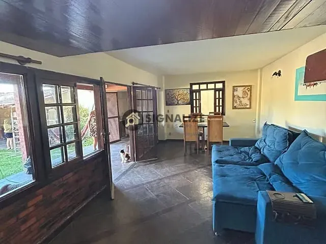 Casa com 400m² 2 quartos e 3 banheiros, à venda, no bairro Ogiva em Cabo Frio