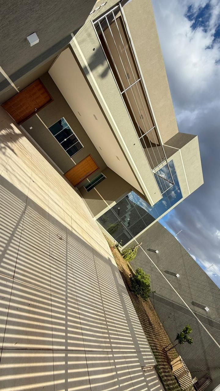 Casa, 4 quartos, 300 m² - Foto 1