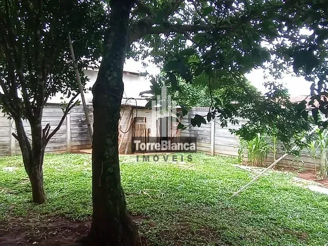 Casa com 495m² 3 quartos e 1 banheiro, à venda, no bairro Uvaranas em Ponta Grossa