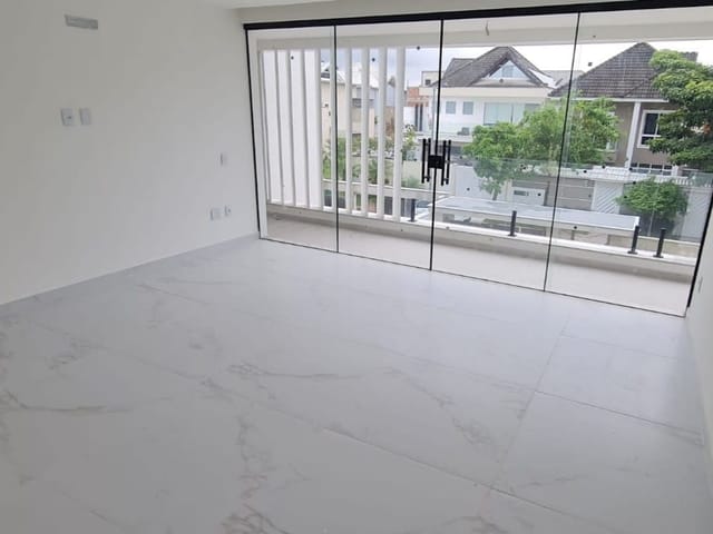 Casa com 370m² 3 quartos e 6 banheiros, à venda, no bairro Recreio dos Bandeirantes em Rio de Janeiro