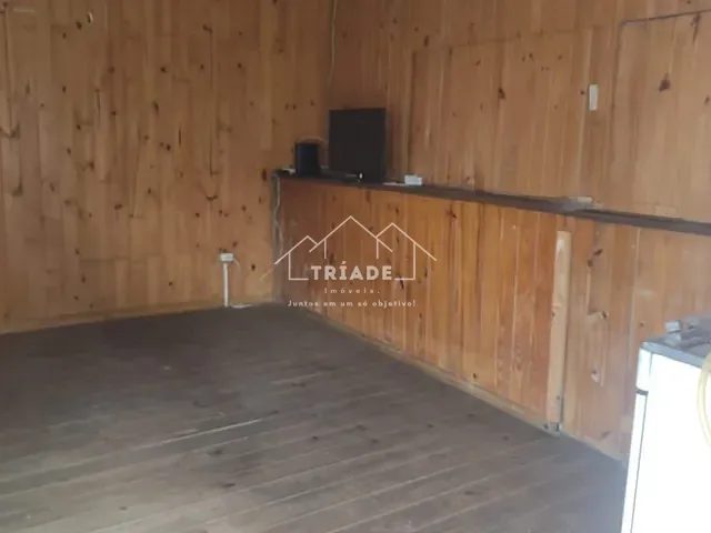 Casa com 200m² 2 quartos e 2 banheiros, à venda, no bairro Costeira em Araucária