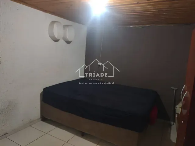 Casa com 200m² 2 quartos e 2 banheiros, à venda, no bairro Costeira em Araucária