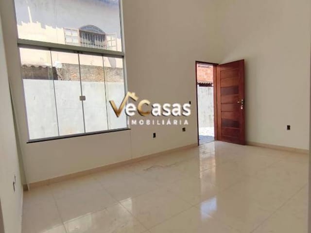 Casa com 60m² 2 quartos e 2 banheiros, à venda, no bairro Mar Y Lago em Rio das Ostras