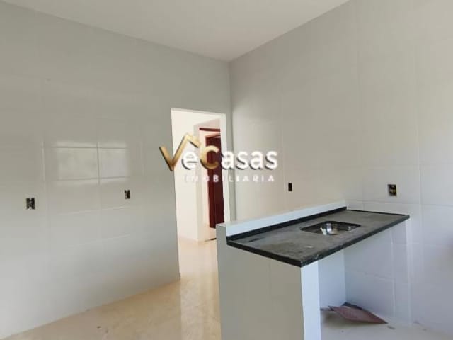 Casa com 60m² 2 quartos e 2 banheiros, à venda, no bairro Mar Y Lago em Rio das Ostras