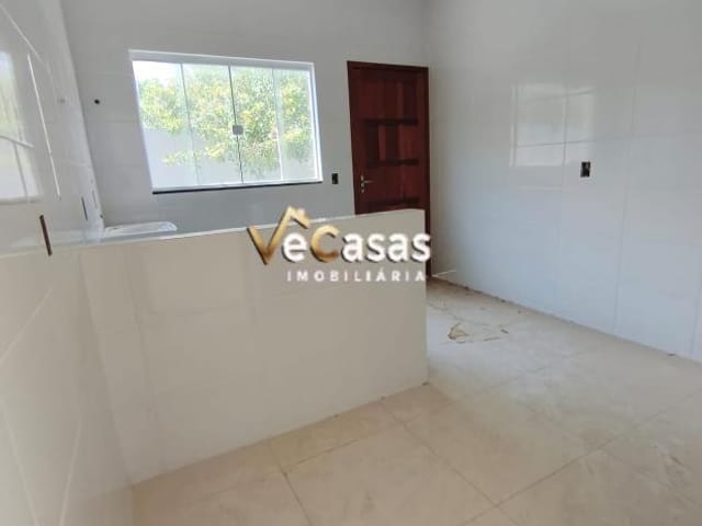 Casa com 60m² 2 quartos e 2 banheiros, à venda, no bairro Mar Y Lago em Rio das Ostras