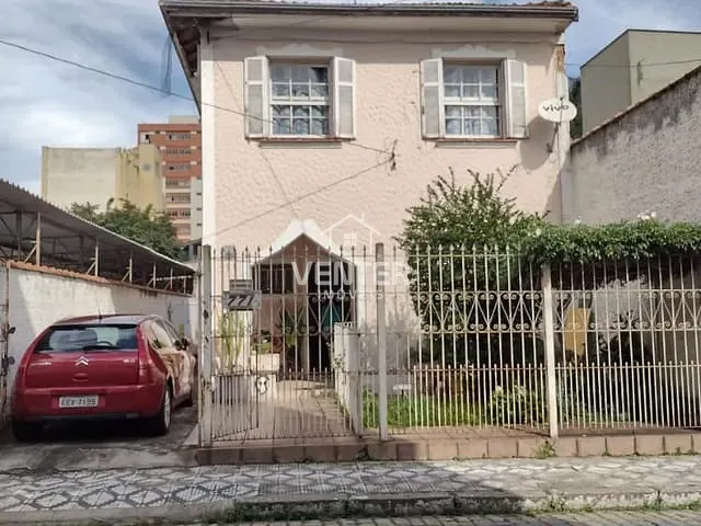 Casa com 294m² 3 quartos e 2 banheiros, à venda, no bairro Centro em Taubaté