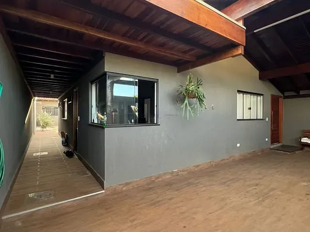 Casa com 263m² 2 quartos e 3 banheiros, à venda, no bairro Parque Residencial Rita Vieira em Campo Grande