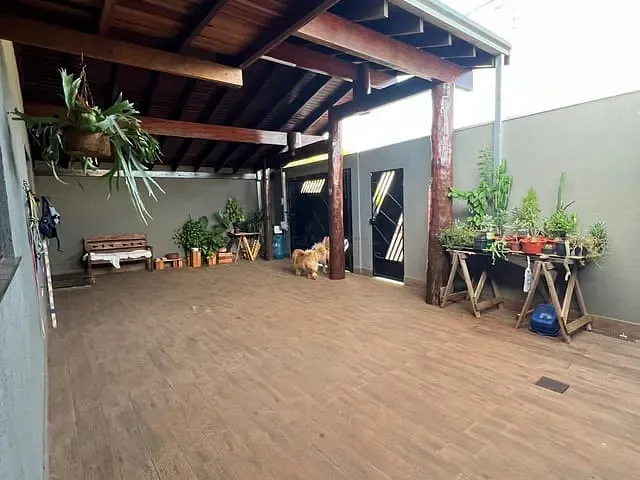 Casa com 263m² 2 quartos e 3 banheiros, à venda, no bairro Parque Residencial Rita Vieira em Campo Grande