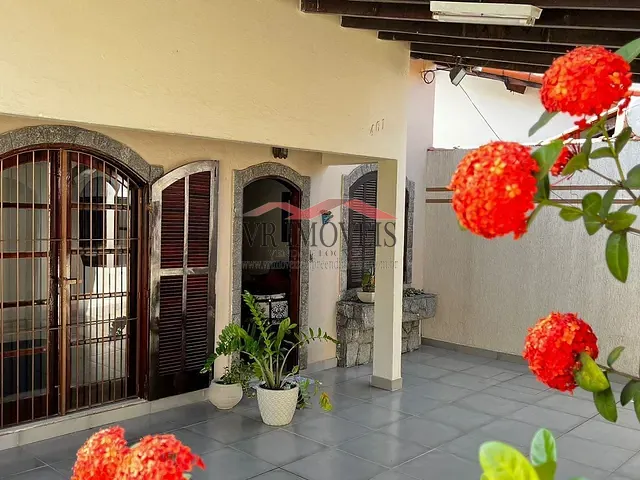 Casa com 216m² 3 quartos e 2 banheiros, à venda, no bairro Barreira Cravo em Volta Redonda